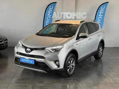Usado Toyota RAV4 Hybrid Advance 197 CV (144 kW) 2016 Gris / plata SUV