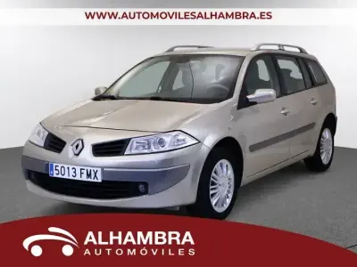 Usado Renault Mégane GrandTour Dynamique 130 CV (95 kW) 2007 Beige Familiar