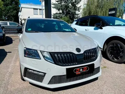 Usado Skoda Octavia RS 245 CV (180 kW) 2019 Gris / plata Familiar