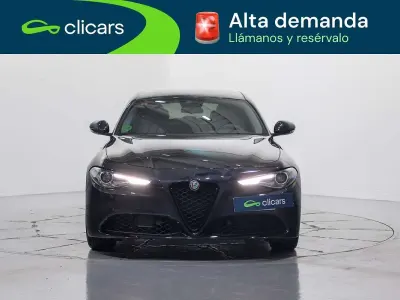 Usado Alfa Romeo Giulia Executive 160 CV (117 kW) 2021 Negro Berlina