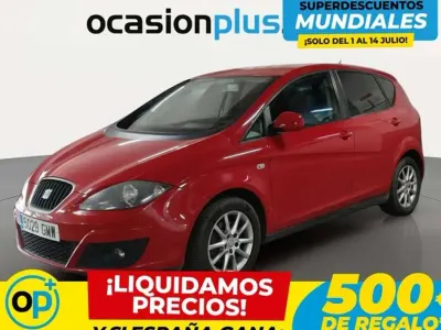 Usado Seat Altea Style 125 CV (91 kW) 2009 Rojo Monovolumen