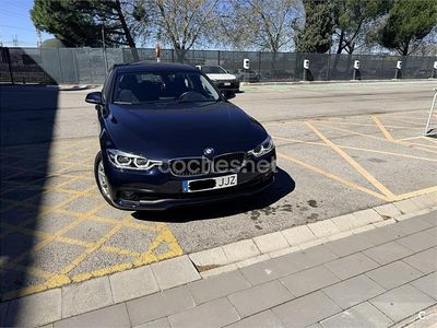 Usado BMW 318 143 CV (105 kW) 2015 Negro Berlina
