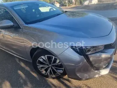 Usado Peugeot 508 SW Allure 130 CV (95 kW) 2021 Gris / plata Familiar