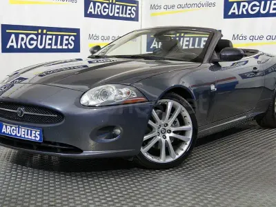Usado Jaguar XK8 298 HP (219 kW) 2006 Cinzento Cabrios