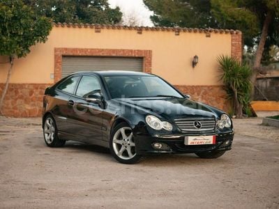 Negro Usado 2005 Mercedes C220 Berlina | 4500 € (Precio justo)