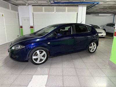 Usado Seat Leon Sport 140 CV (102 kW) 2007 Azul Utilitario