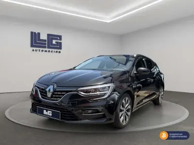 Usado Renault Mégane GrandTour Techno 140 CV (102 kW) 2022 Negro Familiar