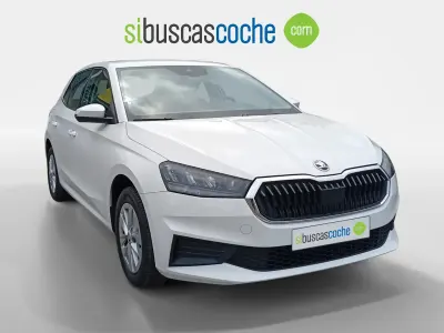 Usado Skoda Fabia Ambition 95 CV (69 kW) 2023 Blanco Utilitario