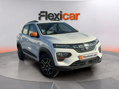 Usado Dacia Spring Comfort Plus 33 kW (45 CV) 2021 Gris Utilitario