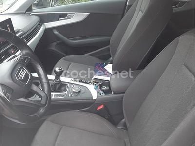 Usado Audi A4 150 CV (110 kW) 2017 Negro Familiar