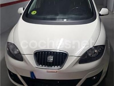 Usado Seat Altea XL I-Tech 105 CV (77 kW) 2015 Blanco Monovolumen