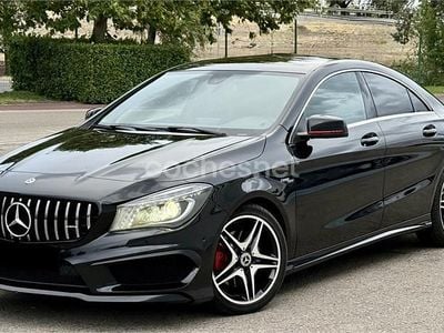 Negro Usado 2015 Mercedes CLA250 AMG line Berlina | 20.499 € (Precio justo)