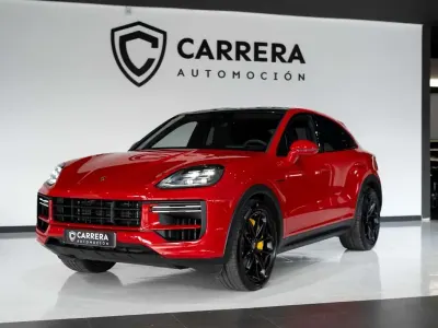 Usado Porsche Cayenne Turbo E-Hybrid 740 CV (544 kW) 2024 Rojo SUV