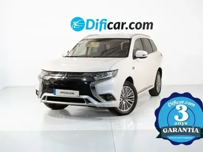 Usado Mitsubishi Outlander P-HEV 150 CV (110 kW) 2020 Blanco
