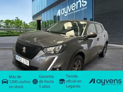 Usado Peugeot 2008 Active 110 CV (80 kW) 2021 Gris SUV