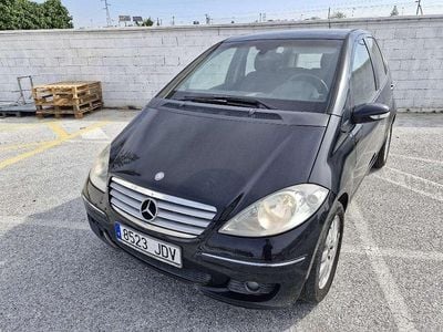 Usado Mercedes A200 136 CV (100 kW) 2006 Negro Utilitario