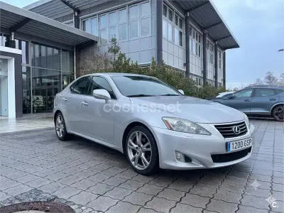 Usado Lexus IS250 President Line 208 CV (152 kW) 2007 Gris / plata Berlina