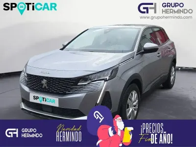 Usado Peugeot 3008 Active 130 CV (95 kW) 2021 Gris / plata SUV