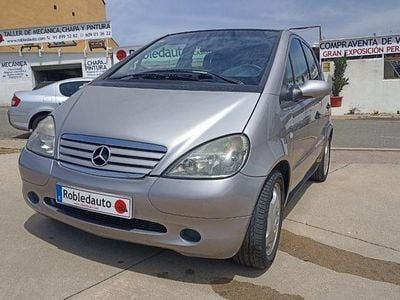 Usado Mercedes A170 Elegance 2000 Gris
