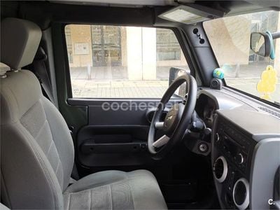 Usado Jeep Wrangler Unlimited Sahara 177 CV (130 kW) 2010 Verde SUV