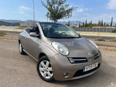 Usado Nissan Micra C+C Tekna 88 CV (64 kW) 2007 Gris / plata Descapotable