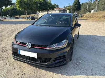 Usado VW Golf VII GTI 290 CV (213 kW) 2020 Negro Utilitario