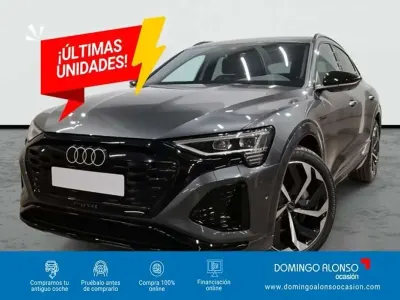 Usado Audi Q8 Sportback e-tron S-Line 250 kW (340 CV) 2025 Gris SUV