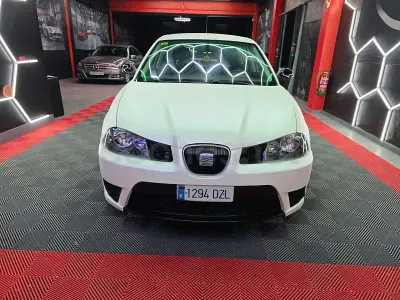 Usado Seat Ibiza FR 130 CV (95 kW) 2006 Blanco Utilitario