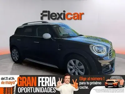 Käytetty Mini Cooper Countryman 136 HP (100 kW) 2018 Musta Katumaasturi