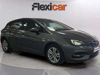 Usado Opel Astra Business Elegance 145 CV (106 kW) 2020 Gris Familiar