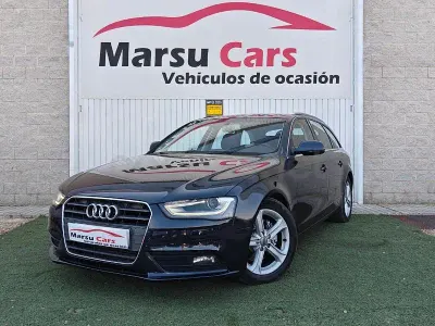 Usado Audi A4 150 CV (110 kW) 2014 Azul Familiar