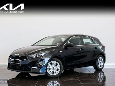 Usado Kia Ceed 136 CV (100 kW) 2023 Negro Utilitario