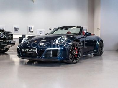 Porsche 911 Carrera 4 GTS