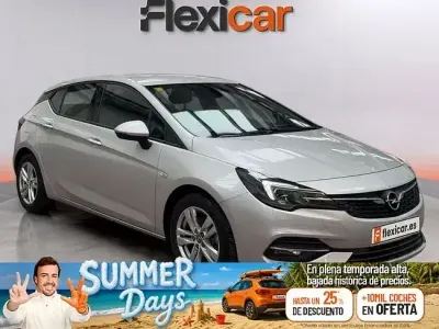 Usado Opel Astra 110 CV (80 kW) 2020 Gris Berlina