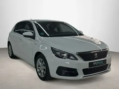 Usado Peugeot 308 Style 110 CV (80 kW) 2019 Blanco Berlina