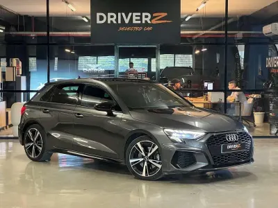 Usado Audi A3 Sportback S-Line 150 CV (110 kW) 2020 Gris Utilitario