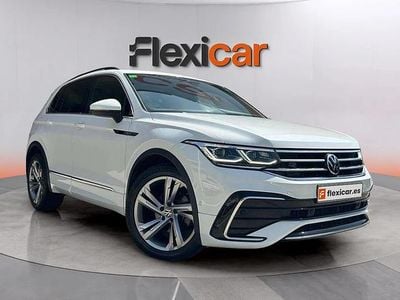 Begagnad VW Tiguan R-line 150 HK (110 kW) 2021 Vit SUV