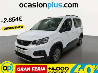 Usado Peugeot Rifter Allure 131 CV (96 kW) 2023 Blanco Monovolumen