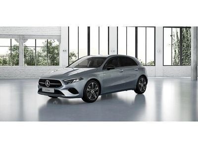 Nuevo Mercedes A180 136 CV (100 kW) 2025 Gris