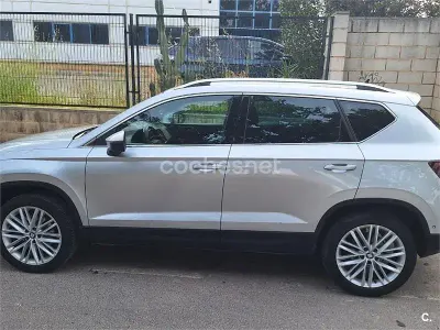 Usado Seat Ateca Xperience 150 CV (110 kW) 2019 Gris / plata SUV