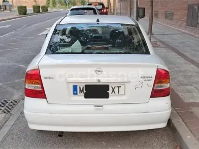 Usado Opel Astra Elegance 115 CV (84 kW) 1999 Blanco Berlina