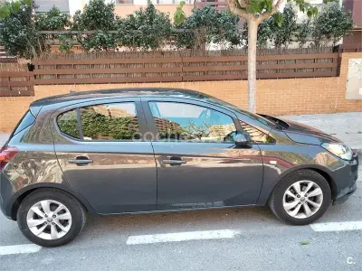 Usado Opel Corsa Selective 90 CV (66 kW) 2016 Marrón Utilitario