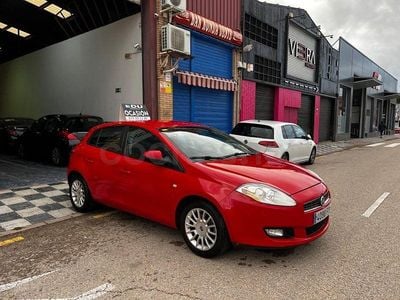 Usado Fiat Bravo Dynamic 120 CV (88 kW) 2007 Rojo Utilitario