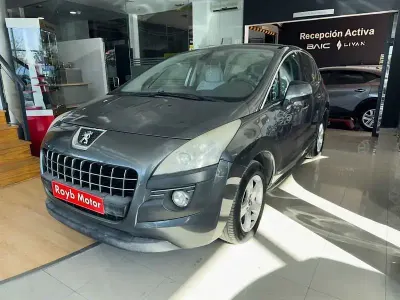 Usado Peugeot 3008 110 CV (80 kW) 2010 Azul Familiar