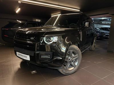 Negro Usado 2024 Land Rover Defender SE Dynamic SUV | 99.500 €
