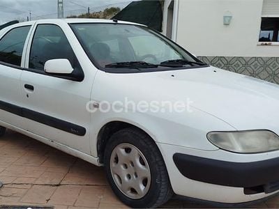 Usado Citroën Xsara Attraction 90 CV (66 kW) 2000 Blanco Berlina