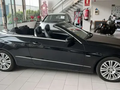 Usado Mercedes E250 204 CV (150 kW) 2011 Negro Descapotable