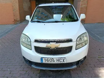 Usado Chevrolet Orlando LT 130 CV (95 kW) 2011 Blanco Monovolumen