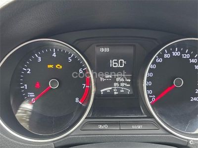 Usado VW Polo 90 CV (66 kW) 2016 Negro Berlina