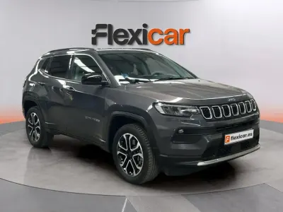 Usado Jeep Compass Limited 190 CV (139 kW) 2023 Gris SUV